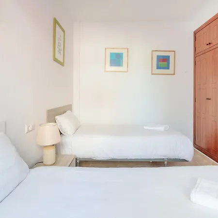 Montefaro Spacious Townhouse - & Pool סנטה פולה