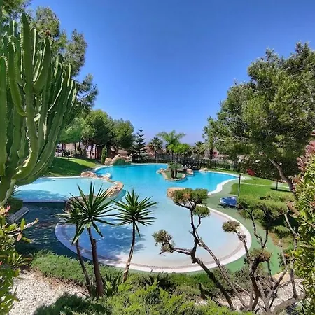 Montefaro Spacious Townhouse - & Pool Apartment