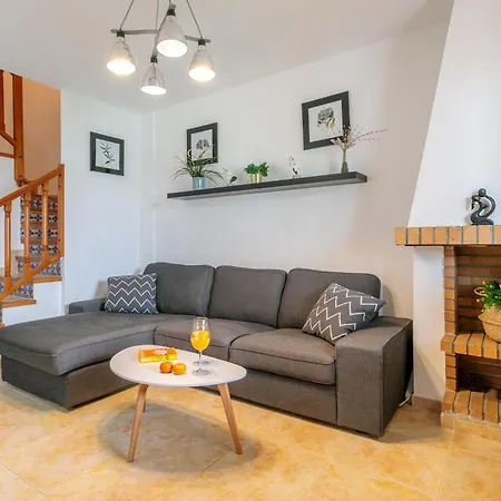 Apartment Montefaro Spacious Townhouse - & Pool *
